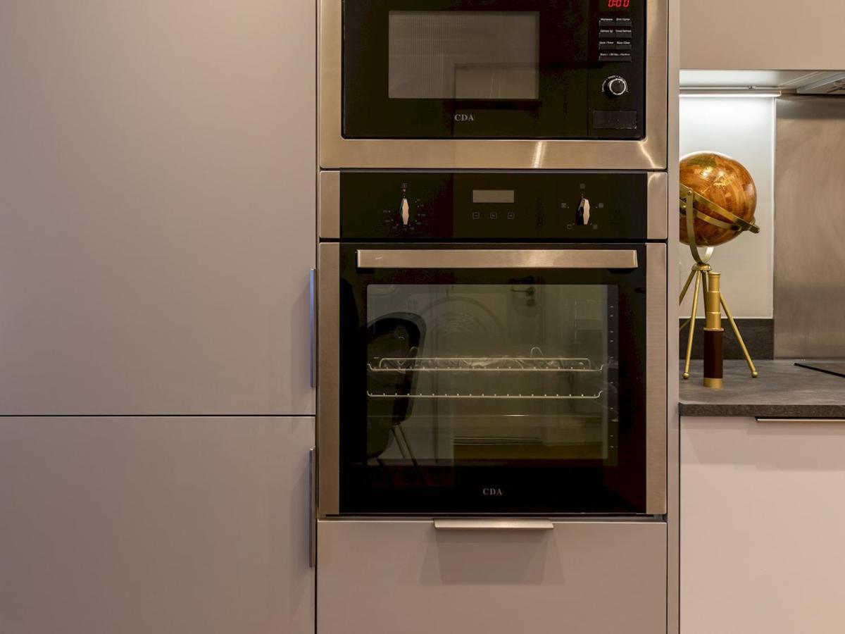 Pass The Keys Super Luxurious 1 Bed Jewellery Q Apartment Birmingham