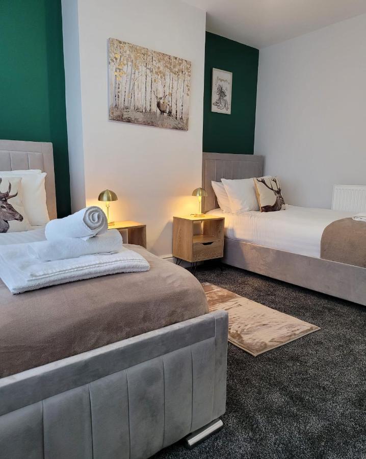 Large 5 Brh For Contractors,families And Business Free Parking Holiday home