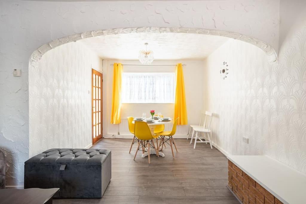 Cosy House #lea Hall Train Station #bhx #nec #nia Holiday home