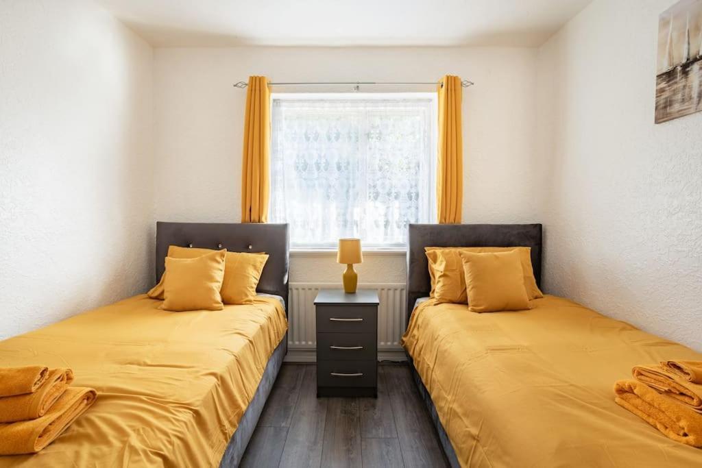 Cosy House #lea Hall Train Station #bhx #nec #nia Holiday home *