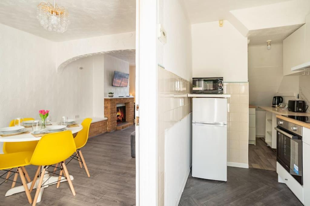 Holiday home Cosy House #lea Hall Train Station #bhx #nec #nia Birmingham