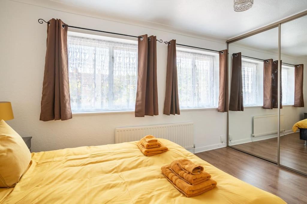 Cosy House #lea Hall Train Station #bhx #nec #nia *