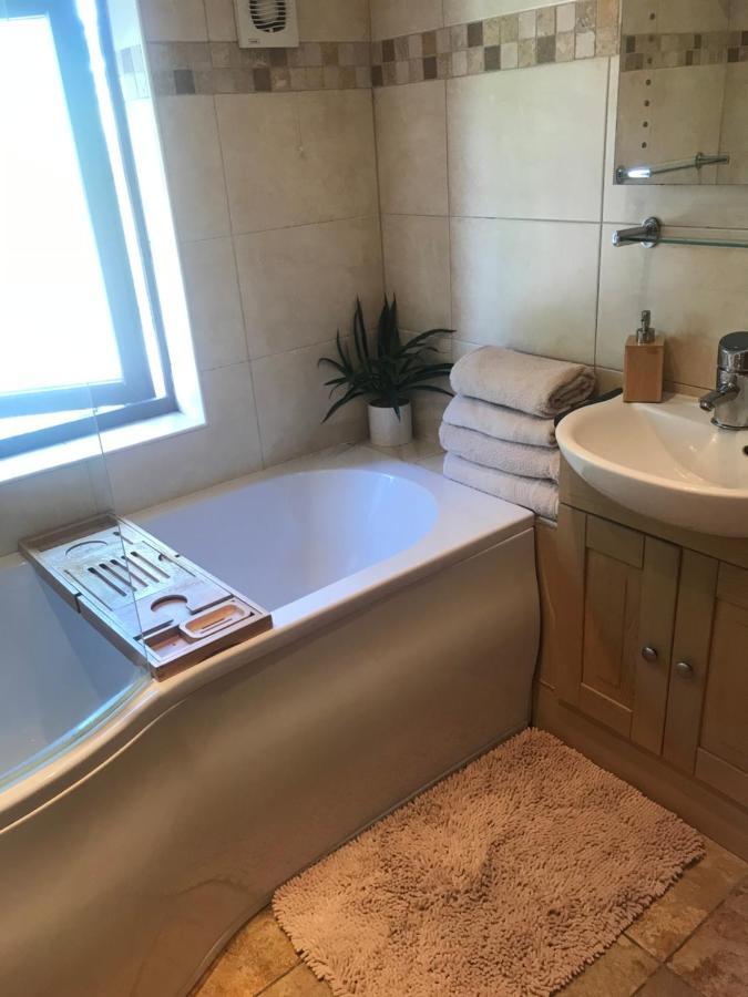 3 Bedroom With Stunning Views And Hot Tub * Birmingham
