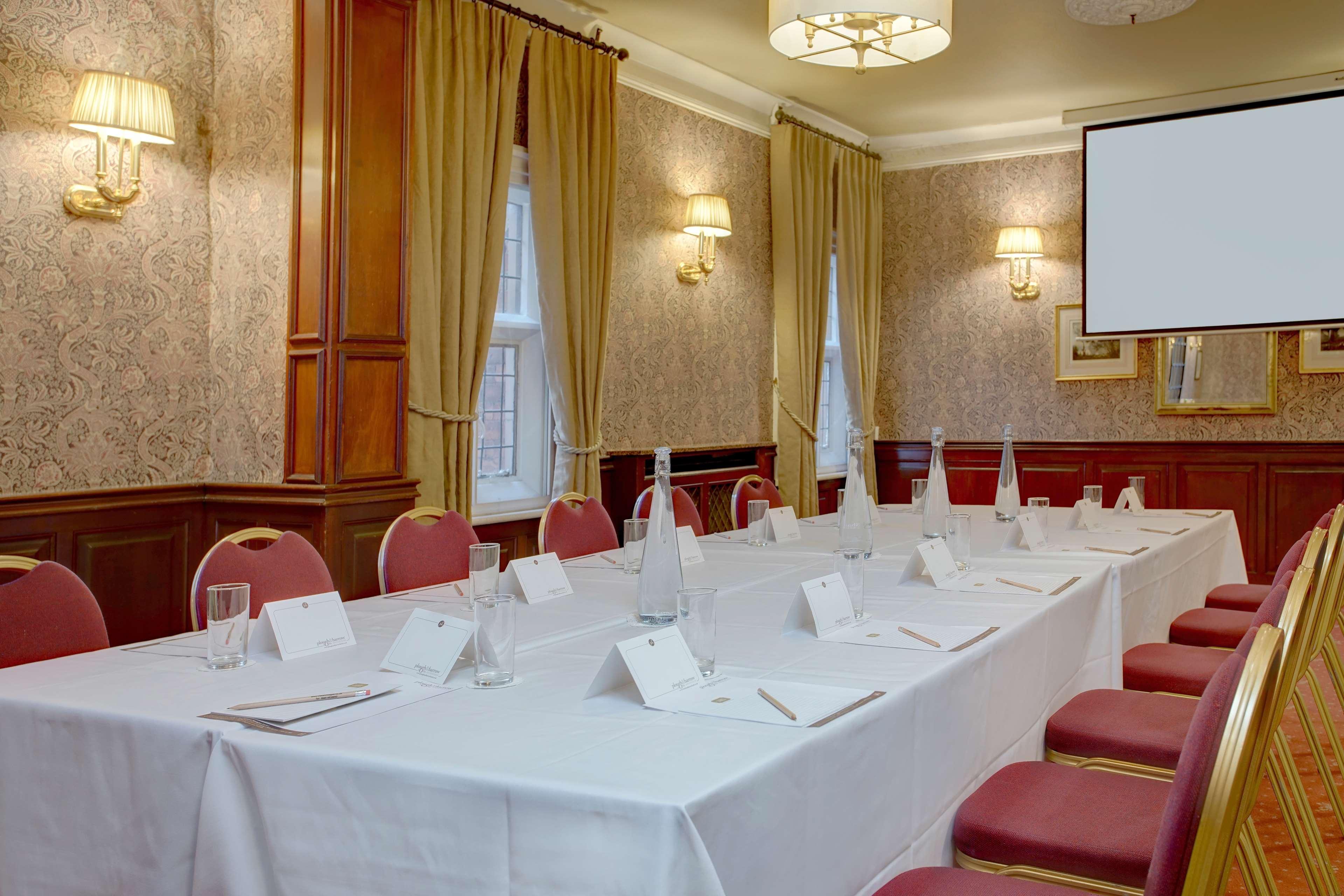 Hotel Western Plough And Harrow 4*