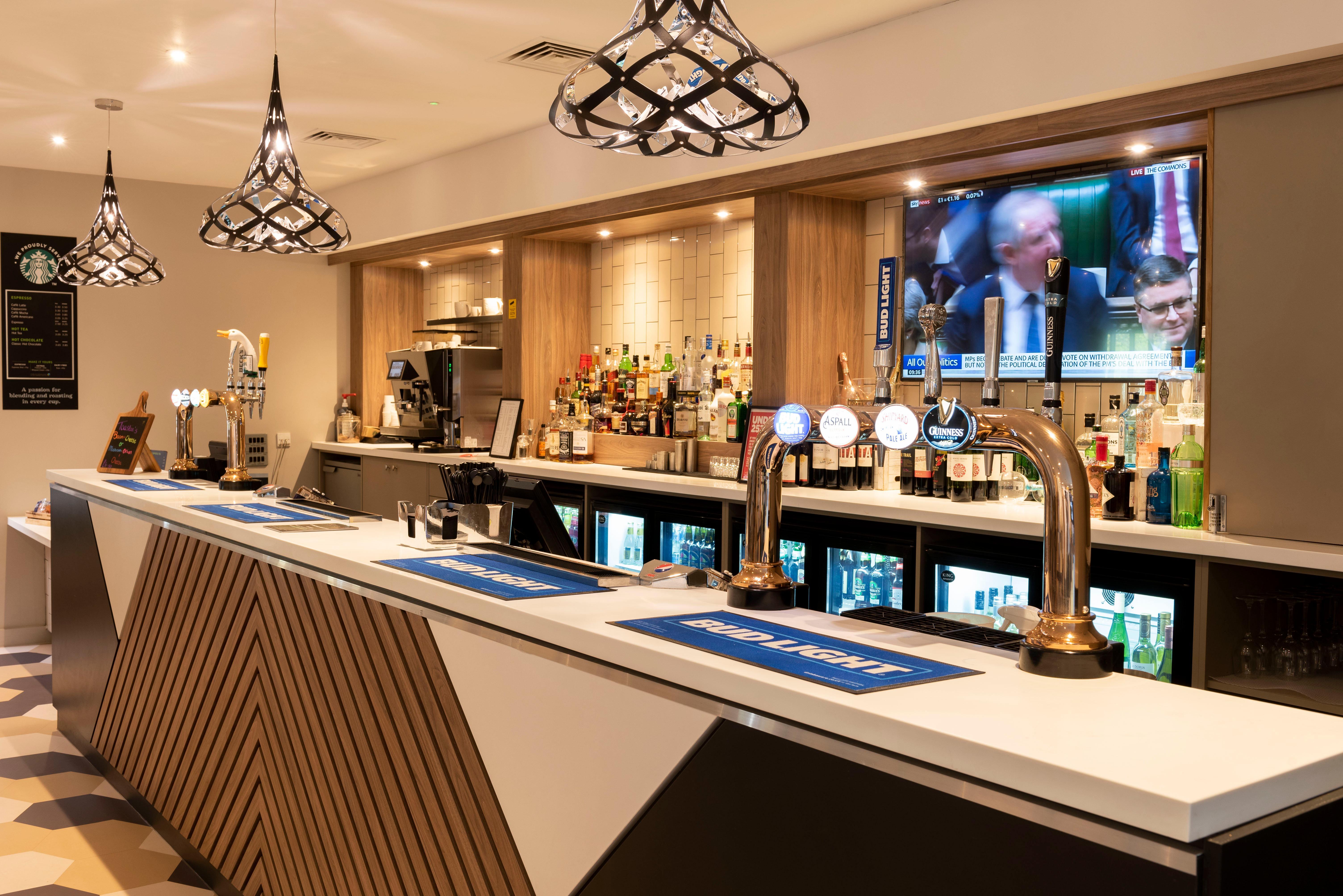Hotel M6, Jct7 By Ihg 4*