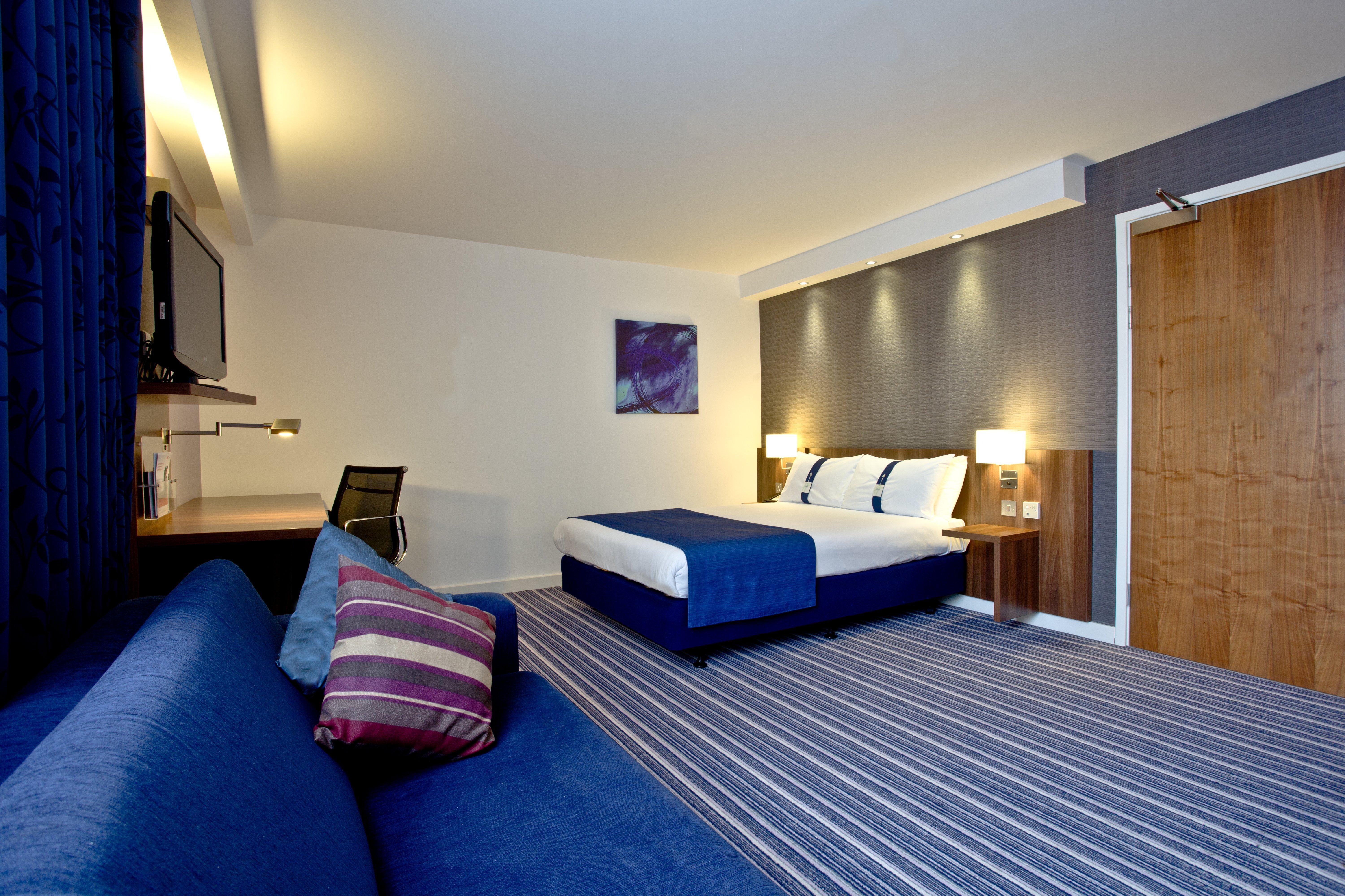 Hotel Express South A45, An Ihg 3*