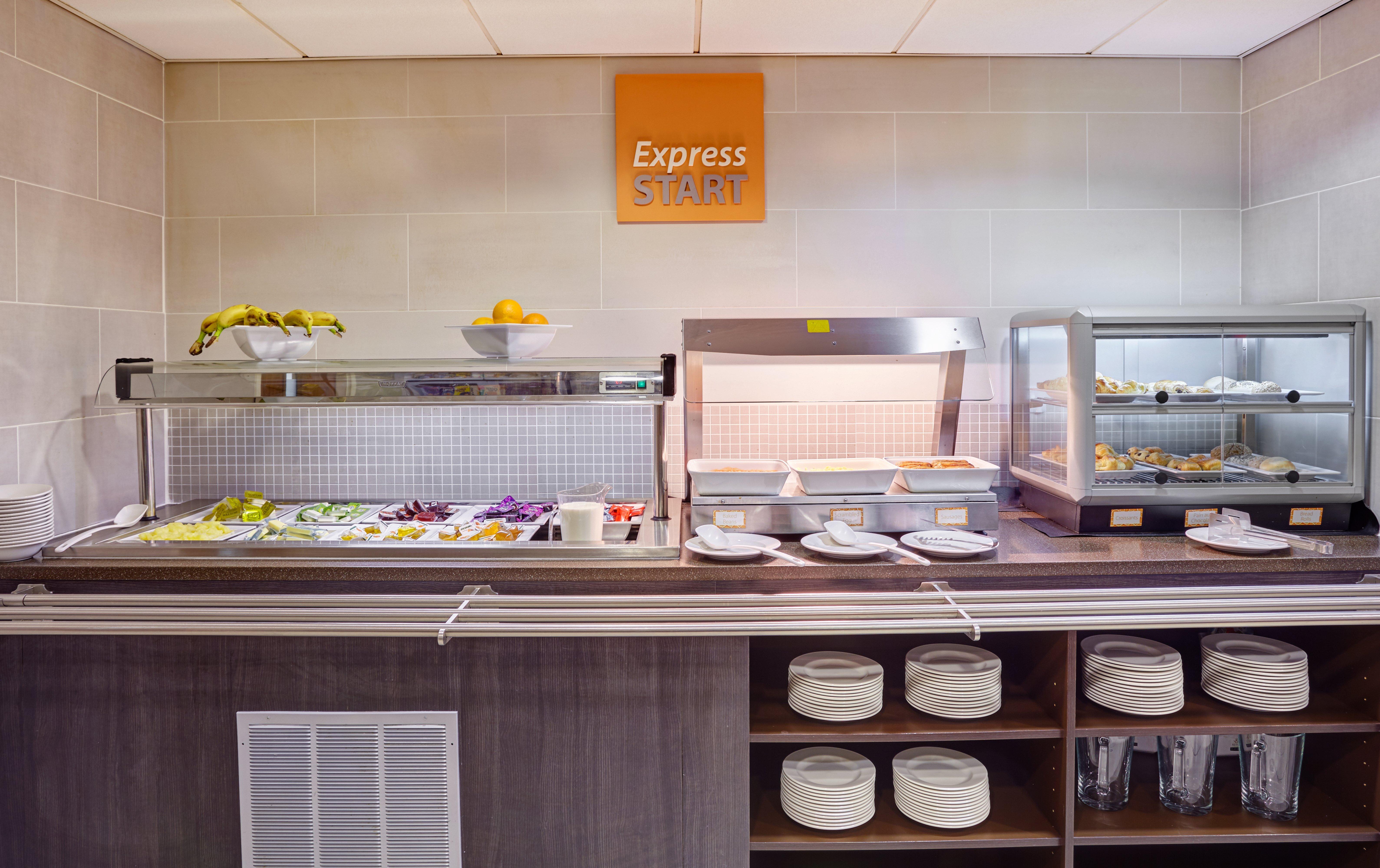 Hotel Express South A45, An Ihg 3*
