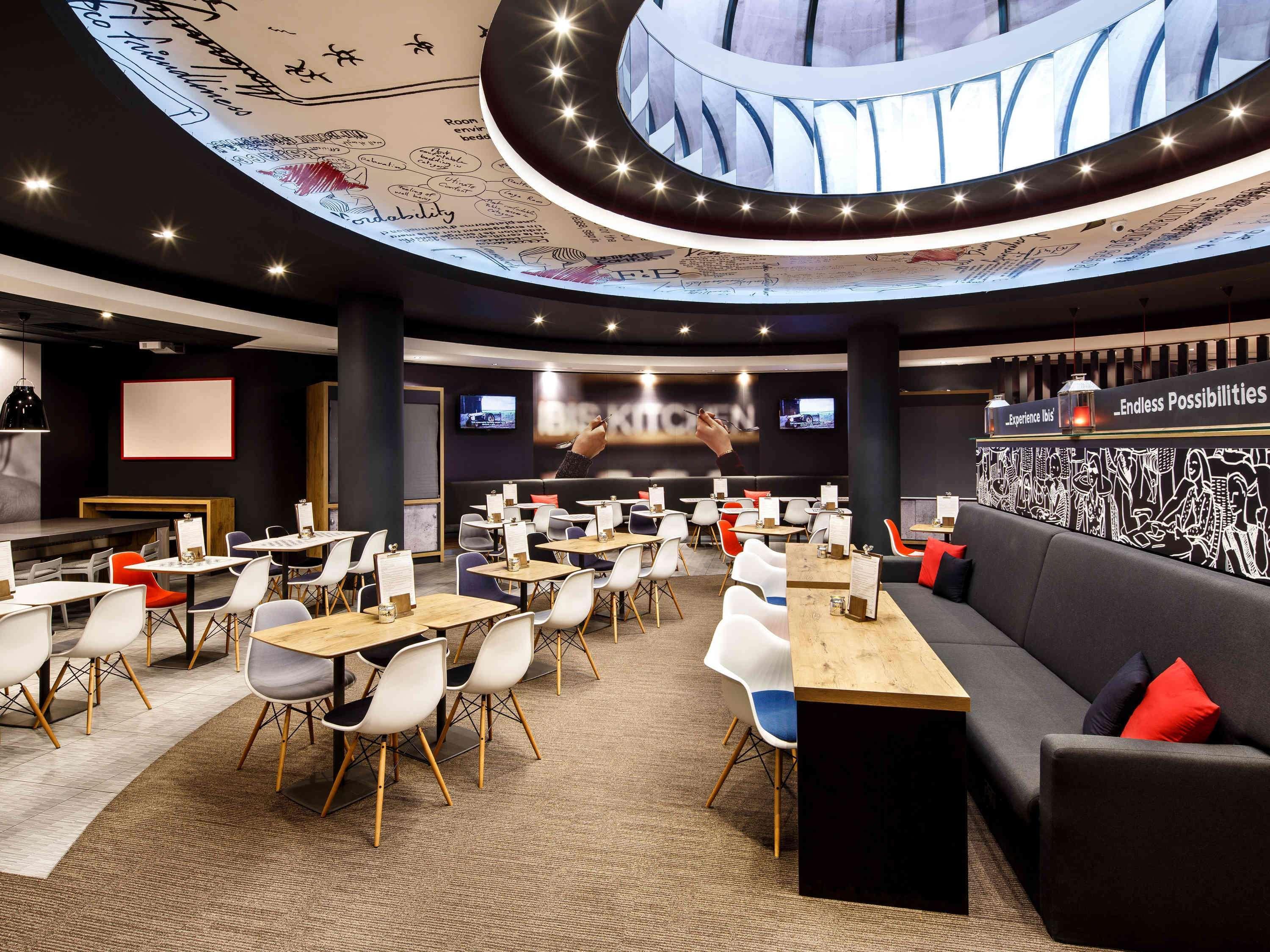 Ibis Centre New Street Station Hotel 3*