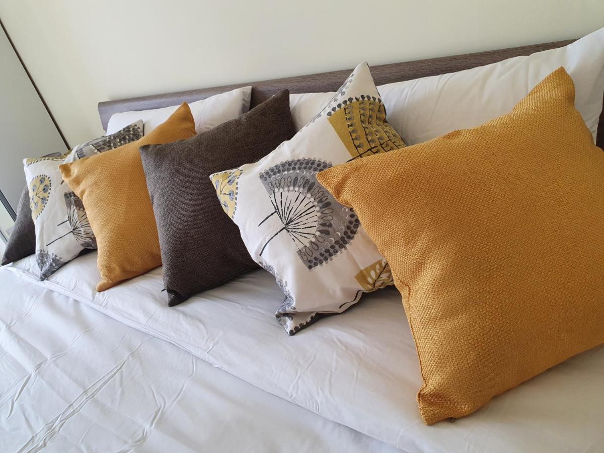 Spacious Modern 1 Bed - Centre Apartment