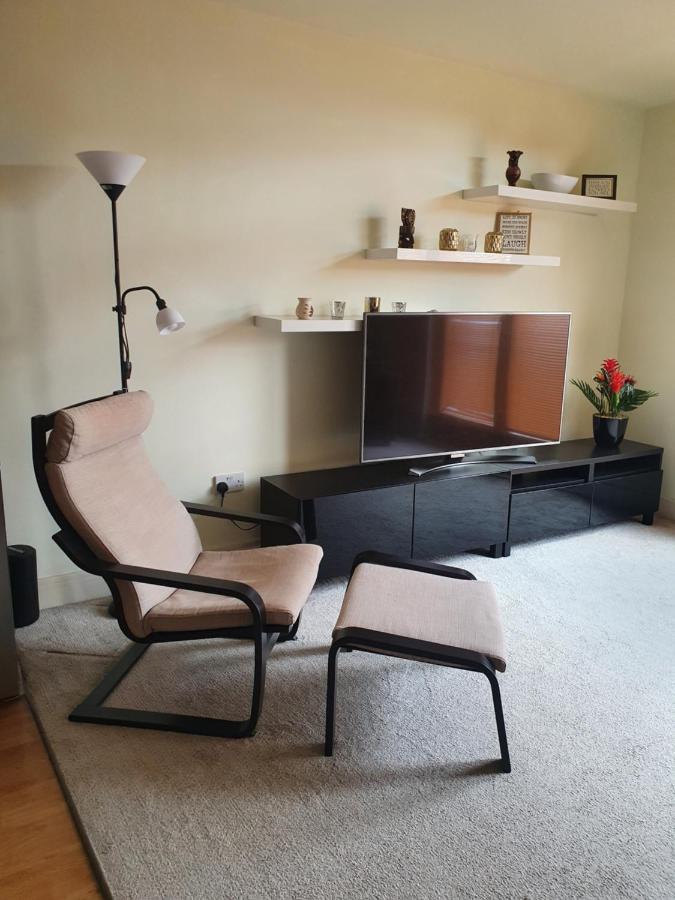 Apartment Spacious Modern 1 Bed - Centre *