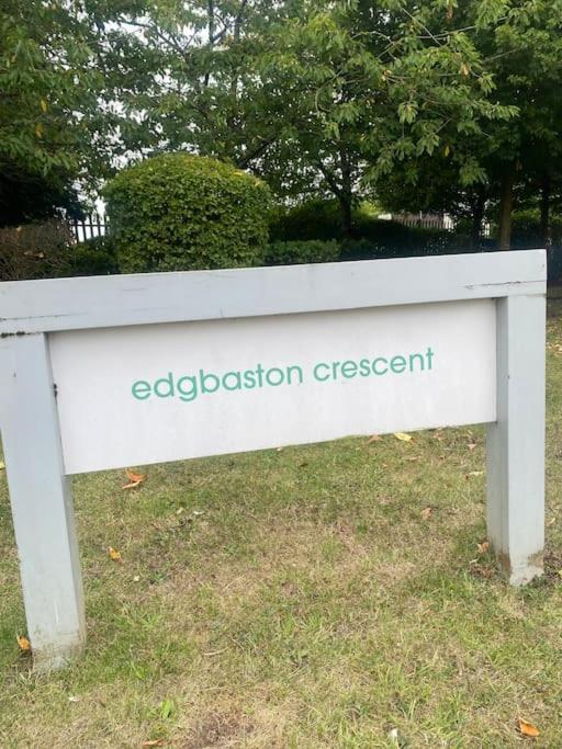 Swanky 2 Bdr Apt/opp Edgbaston Cricket Ground/free Parking Apartment *
