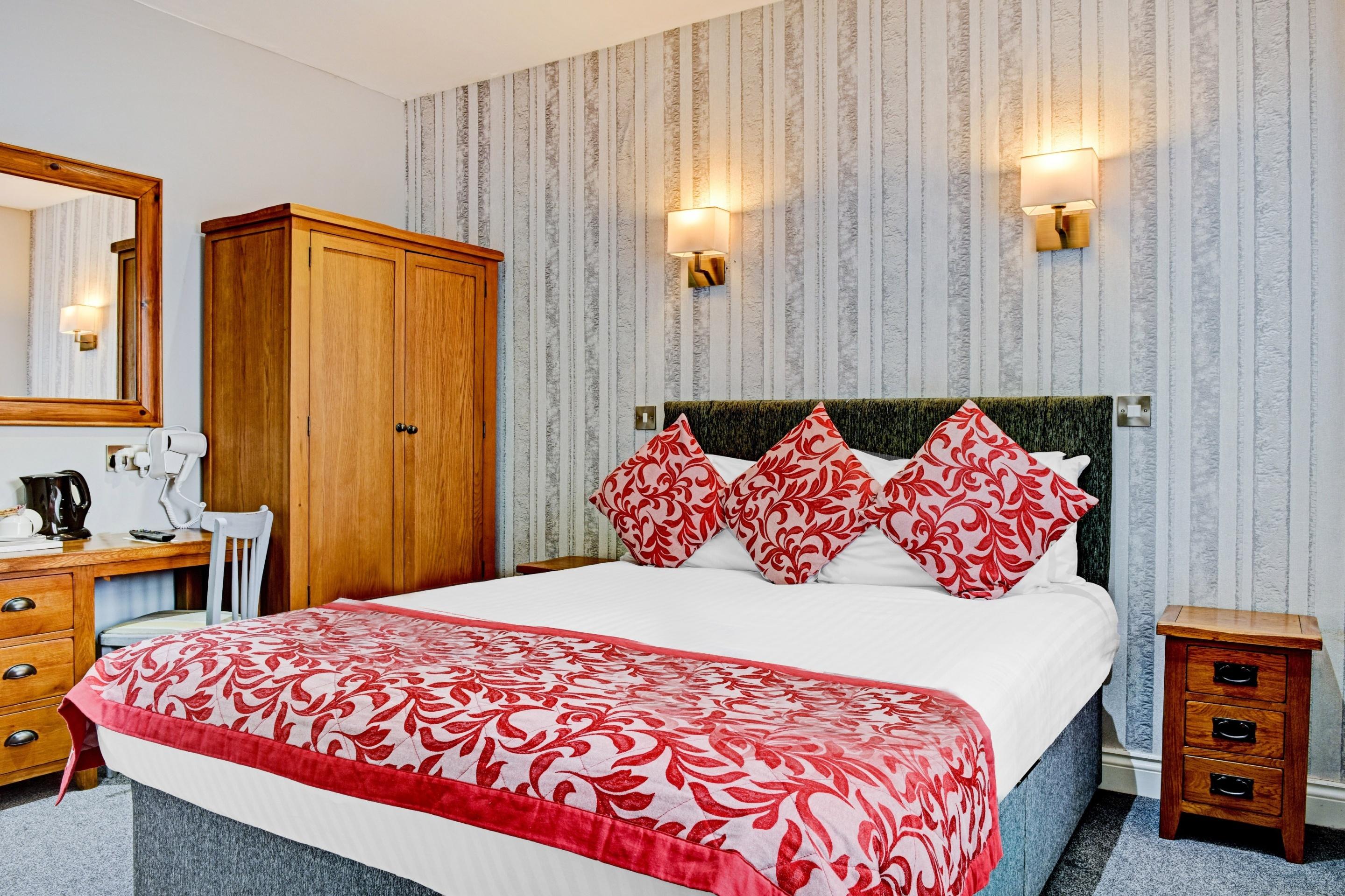 Oyo Dovecote 3* Birmingham