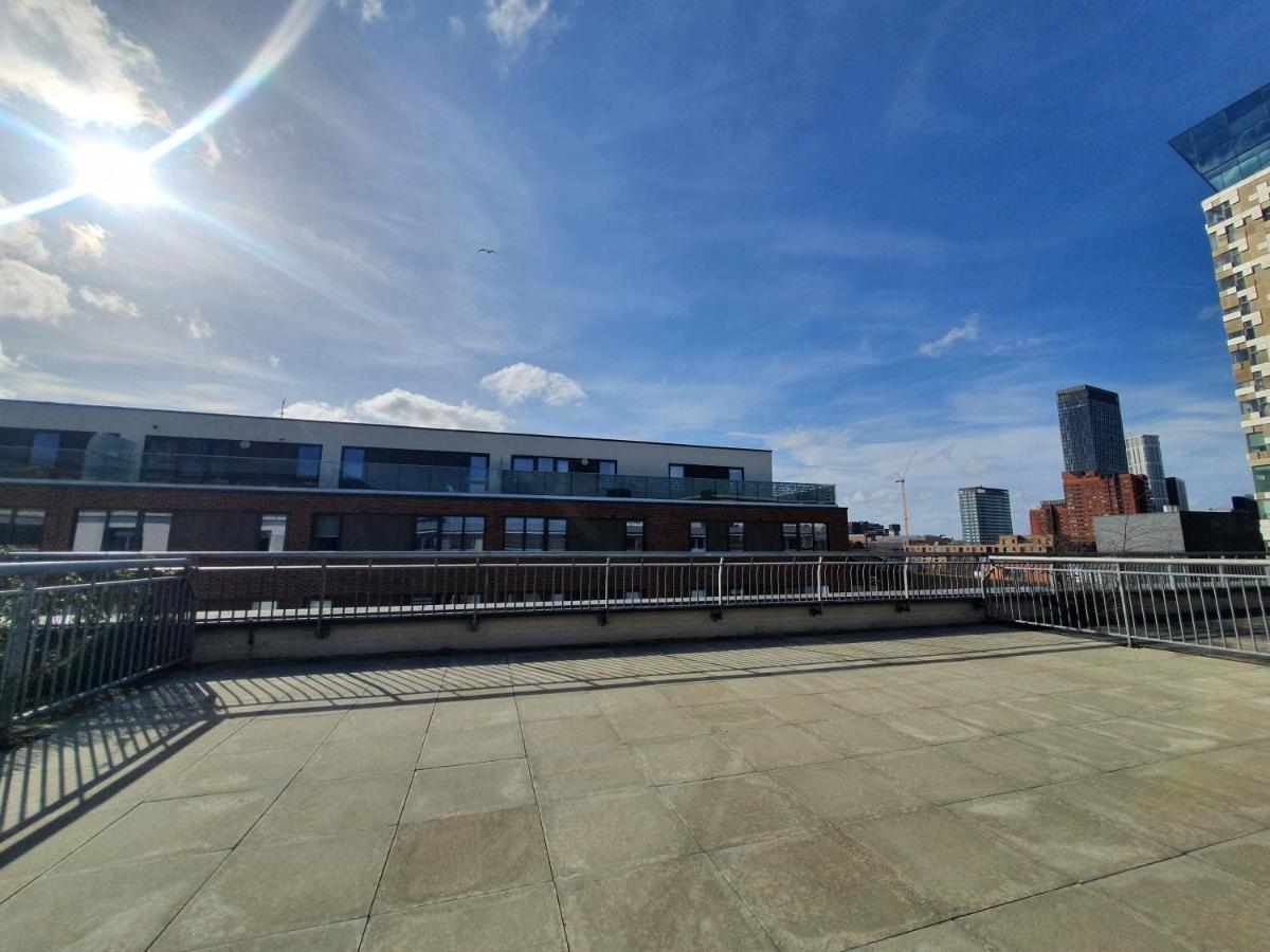 The Postbox Modern Spacious Penthouse - Heart Of Centre Apartment *