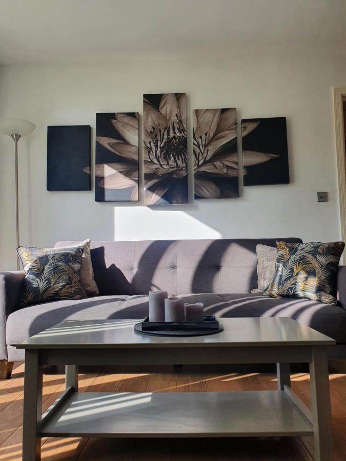 The Postbox Modern Spacious Penthouse - Heart Of Centre *