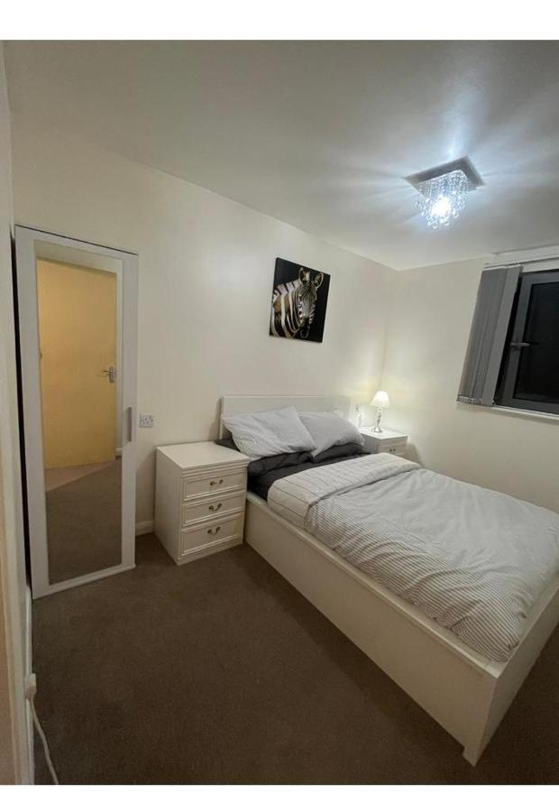2 Bed Very Near To Mail Box , New Street Birmingham