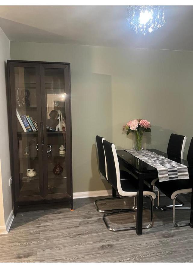 2 Bed Very Near To Mail Box , New Street Birmingham