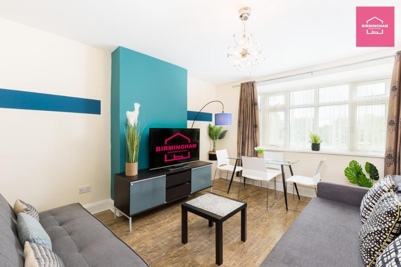 Apartment Contractor - 3 Bedroom Flat, 6 Beds Parking Birmingham
