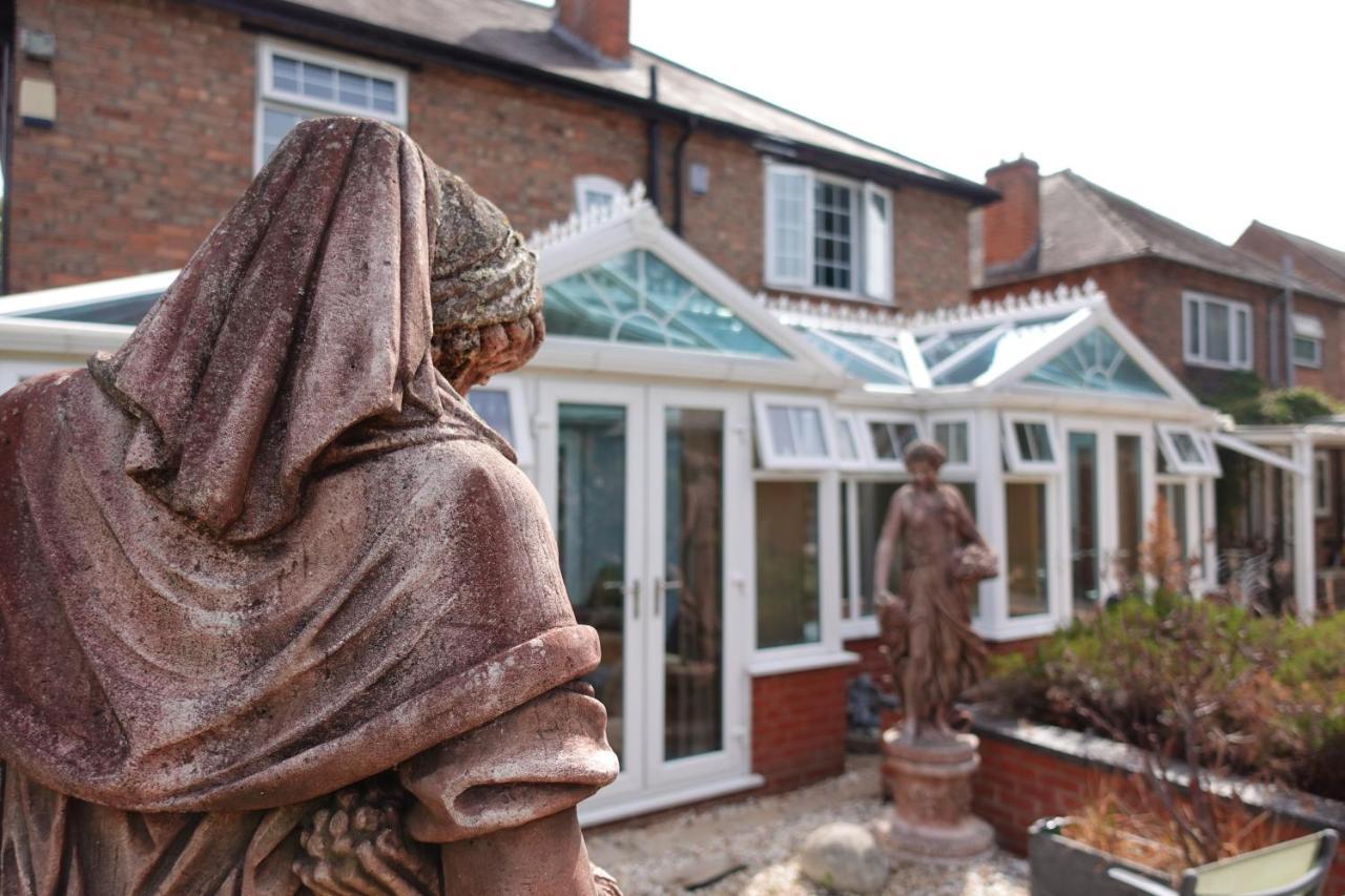 Holiday home Largee 5 Bed House, Sleeps 10 Near Nec, Bhx, Hs2 *