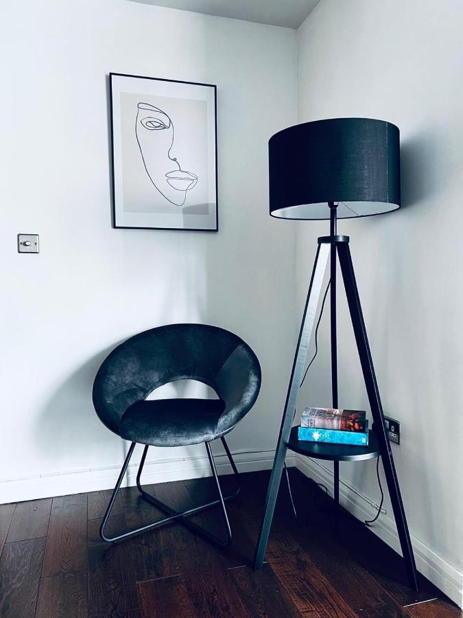 2 Bedroom Penthouse Apartment *