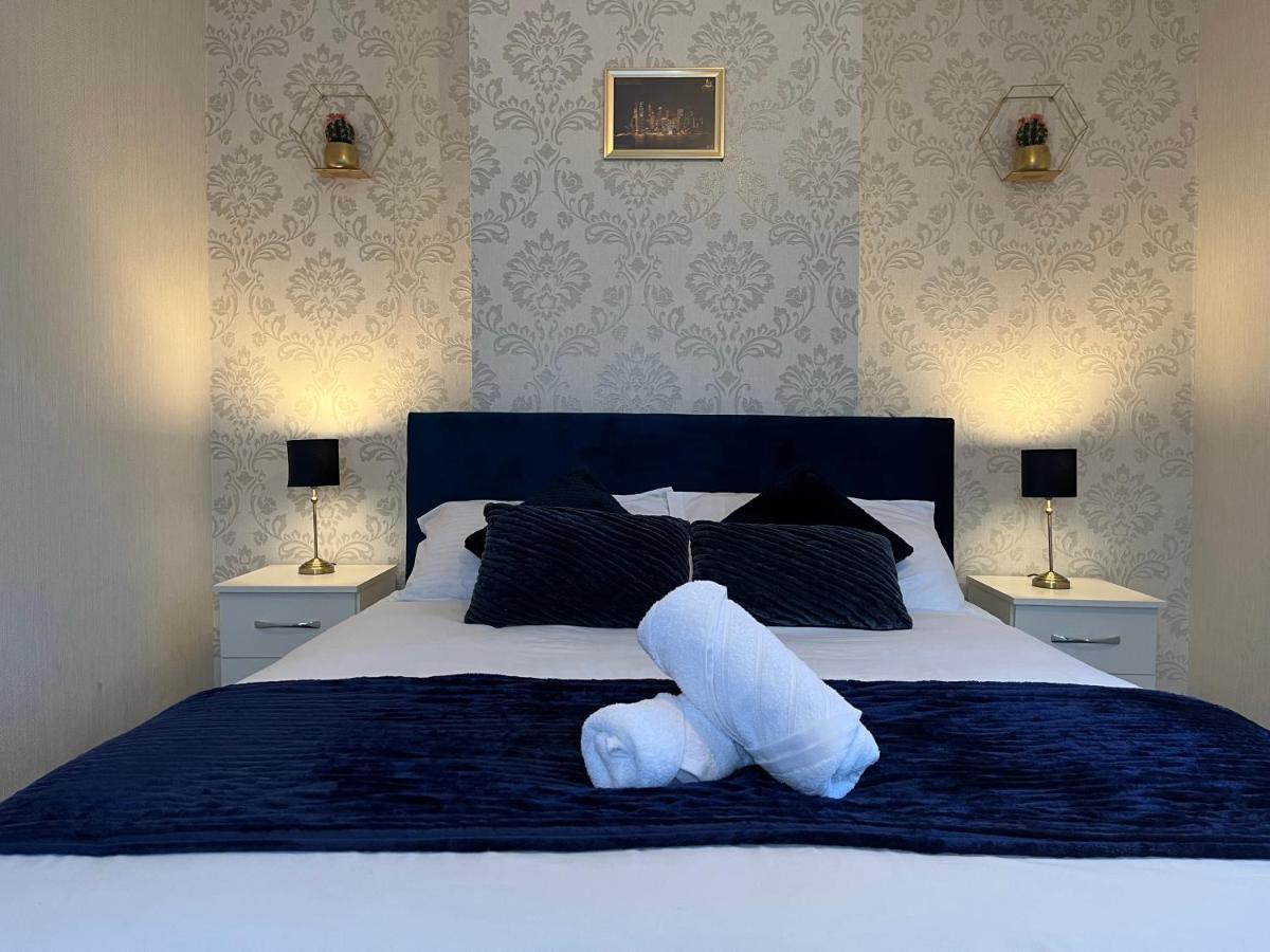 Baraka Holiday 1 Holiday home Birmingham