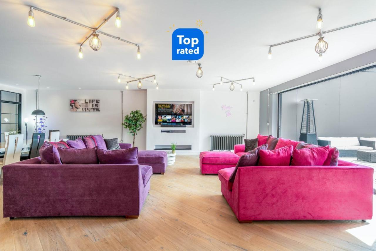 Apartment Ultimate Luxury Penthouse - Rooftop Terrace - Air Conditioning - Secure Parking - Long Term Only
