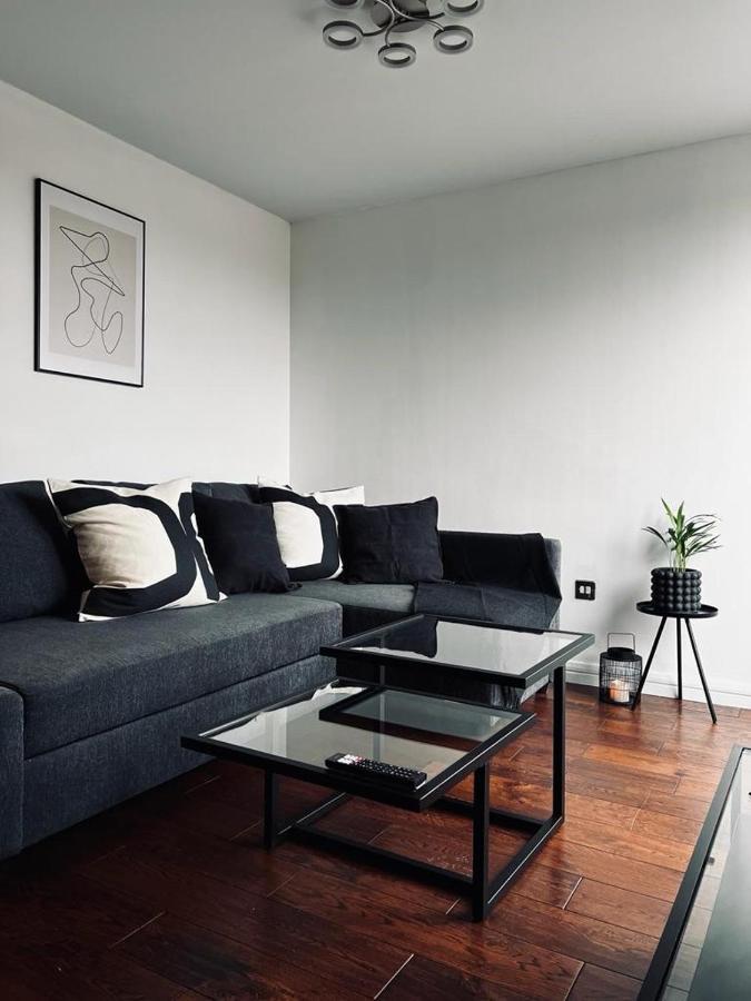 2 Bedroom Penthouse Apartment *