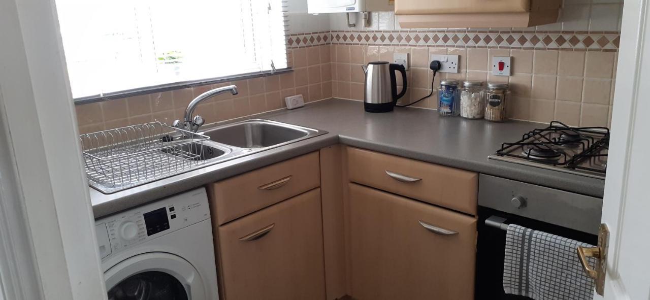 Apartment Hawksworth House: Convenient Nec & Airport With Free Parking *