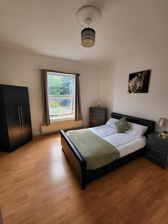 Mcf Short - Handsworth Aparthotel