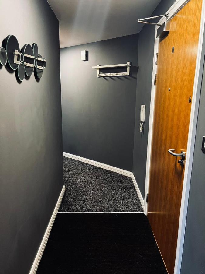 2 Bedroom Penthouse Apartment *