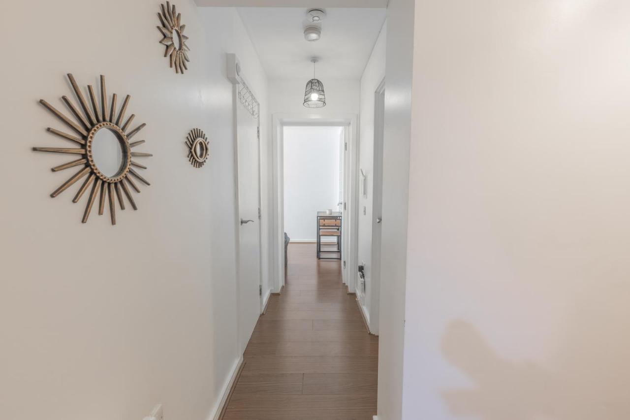 Apartment Centre *