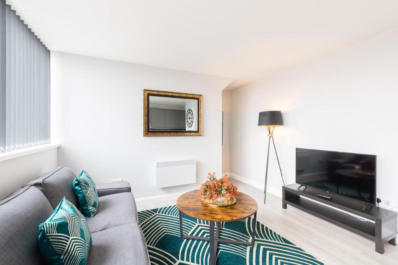 Hagley Road Apartments: Self-contained City Centre With Kitchen & Netflix Apartment *