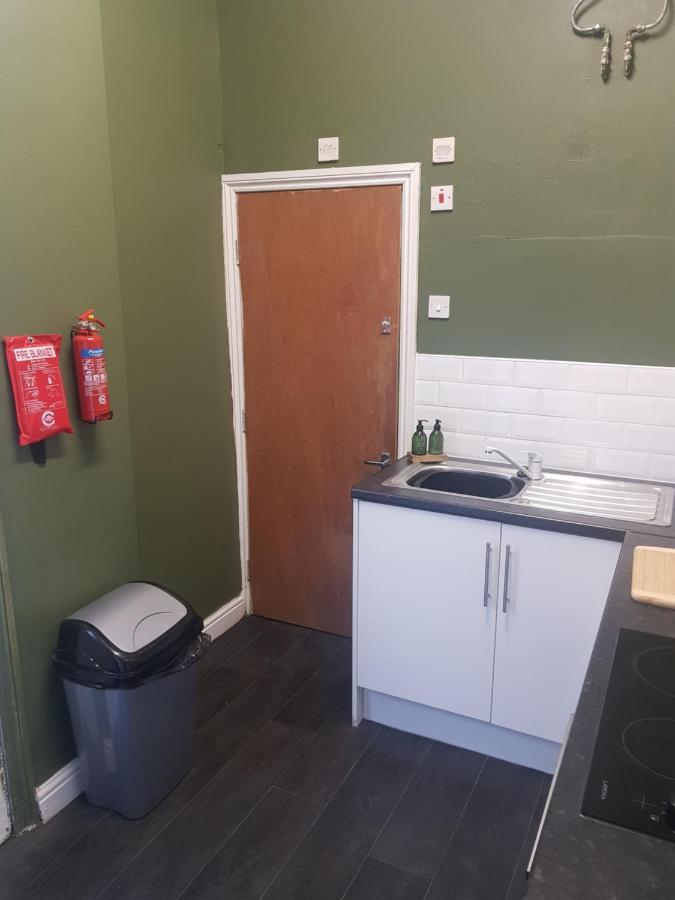Ground Floor Olive Suite, Digbeth Apartment *