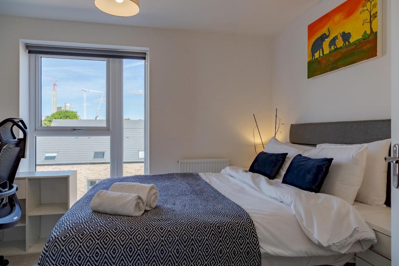Pass The Keys New Chic 2 Bed Pad Free Parking Apartment *