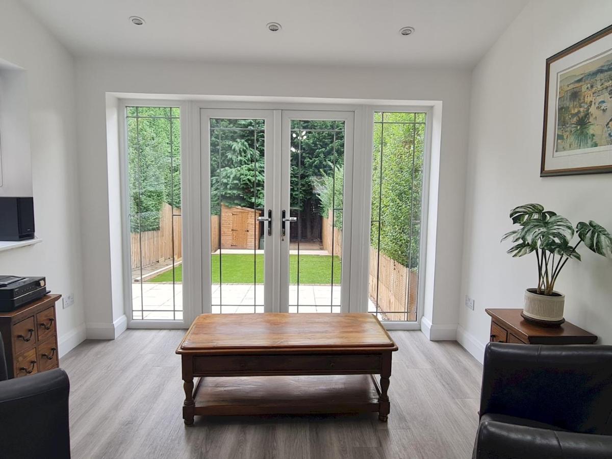 Pass The Keys Attractive Modern 2 Bedroom House In Harborne * Birmingham