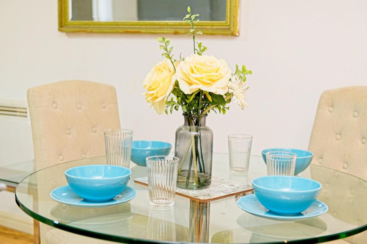 Centre Beautiful Walking Distance To Bullring Shopping Centre Private Parking Apartment Birmingham