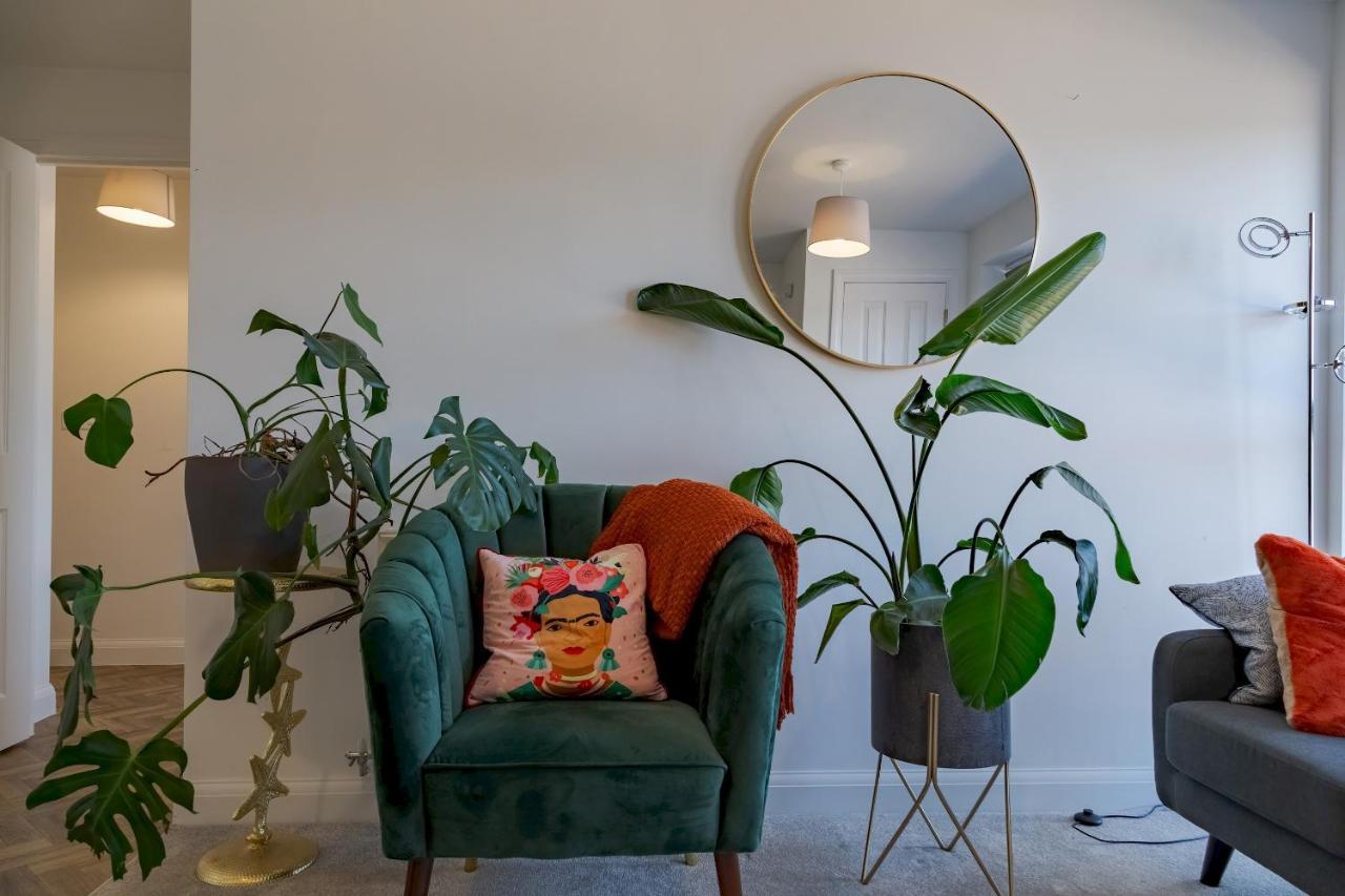 Pass The Keys New Chic 2 Bed Pad Free Parking Apartment