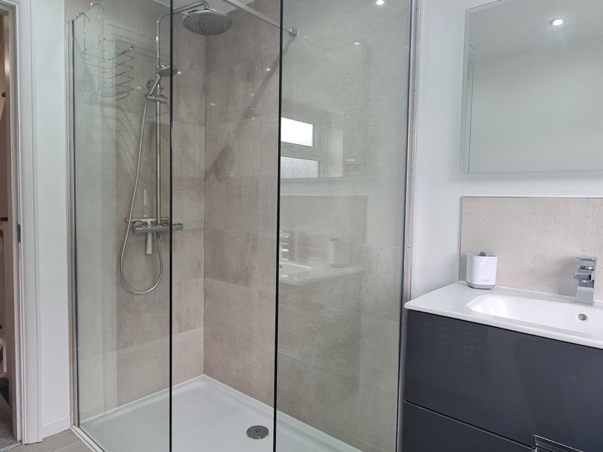 Holiday home Pass The Keys Attractive Modern 2 Bedroom House In Harborne