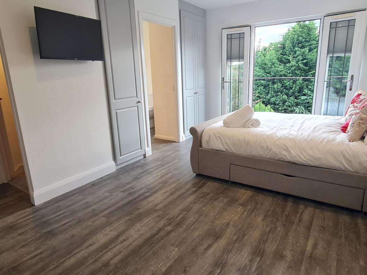 Pass The Keys Attractive Modern 2 Bedroom House In Harborne Holiday home