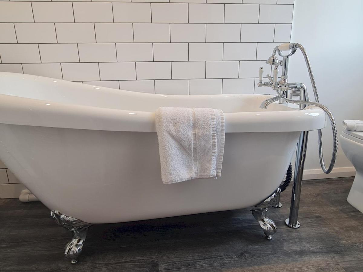 Pass The Keys Attractive Modern 2 Bedroom House In Harborne * Birmingham