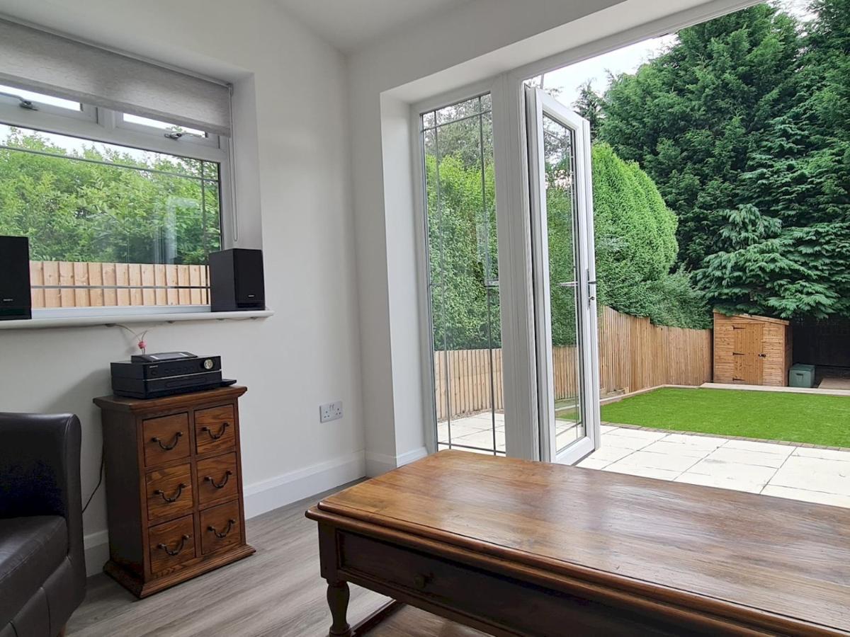 Pass The Keys Attractive Modern 2 Bedroom House In Harborne * Birmingham