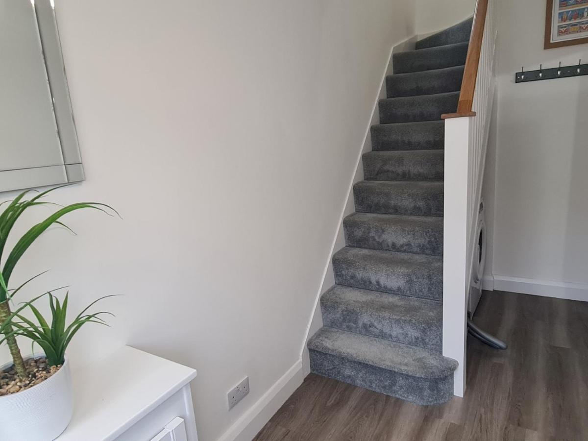 Pass The Keys Attractive Modern 2 Bedroom House In Harborne Holiday home Birmingham