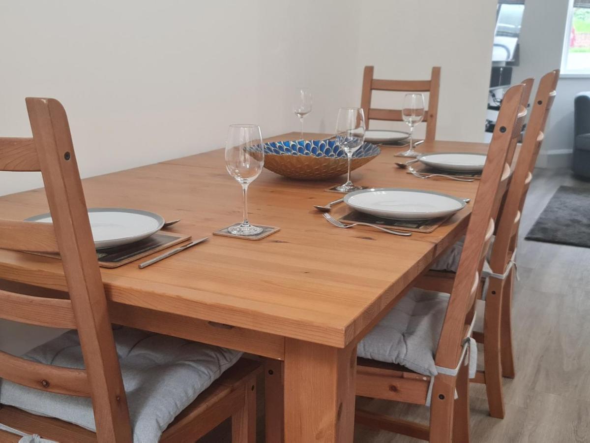 Pass The Keys Attractive Modern 2 Bedroom House In Harborne *