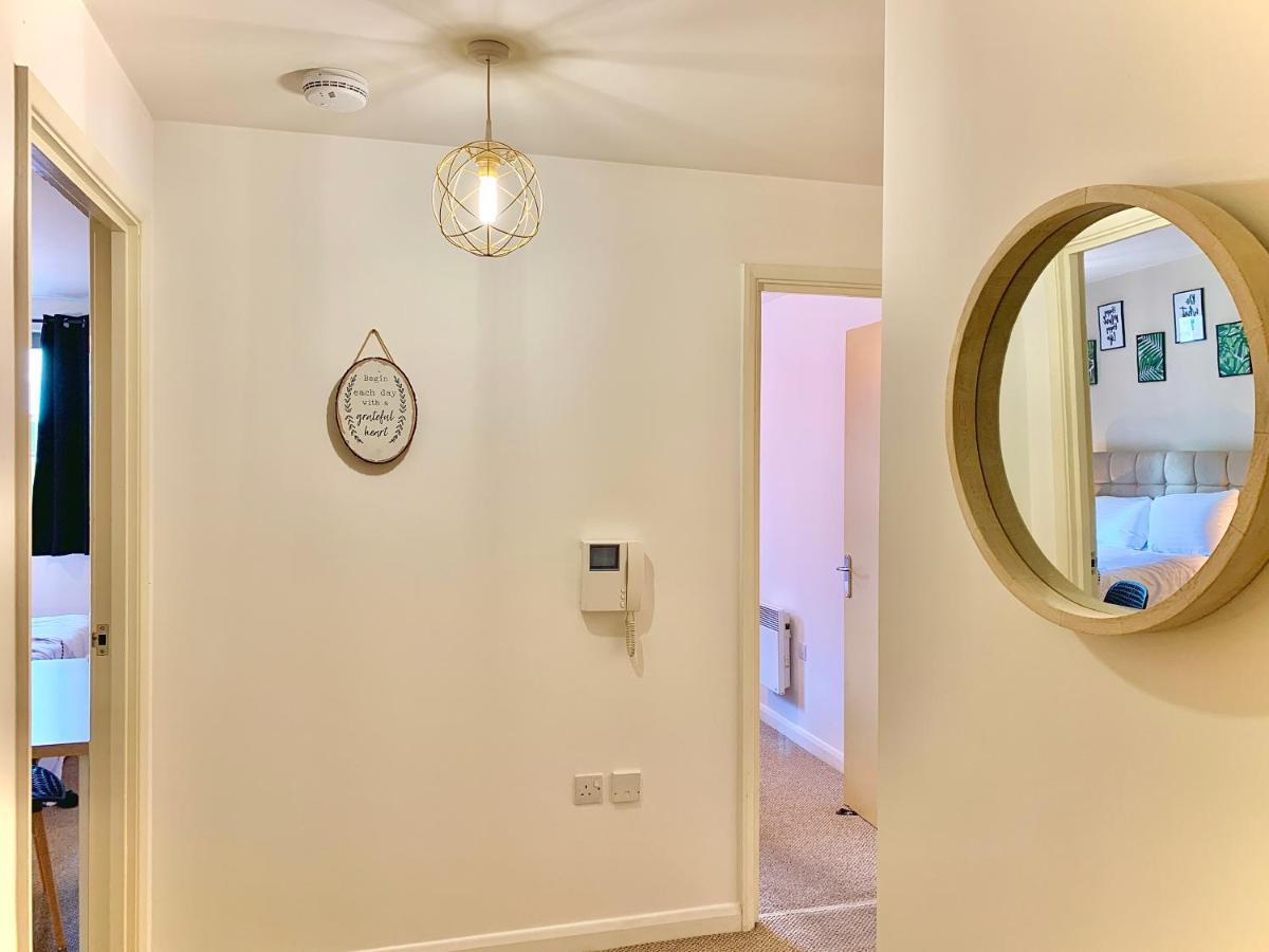 Insta-style Penthouse With Balcony Or 2b With Balcony Centre Apartment *