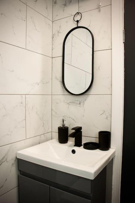 1 Bed B Apartment *