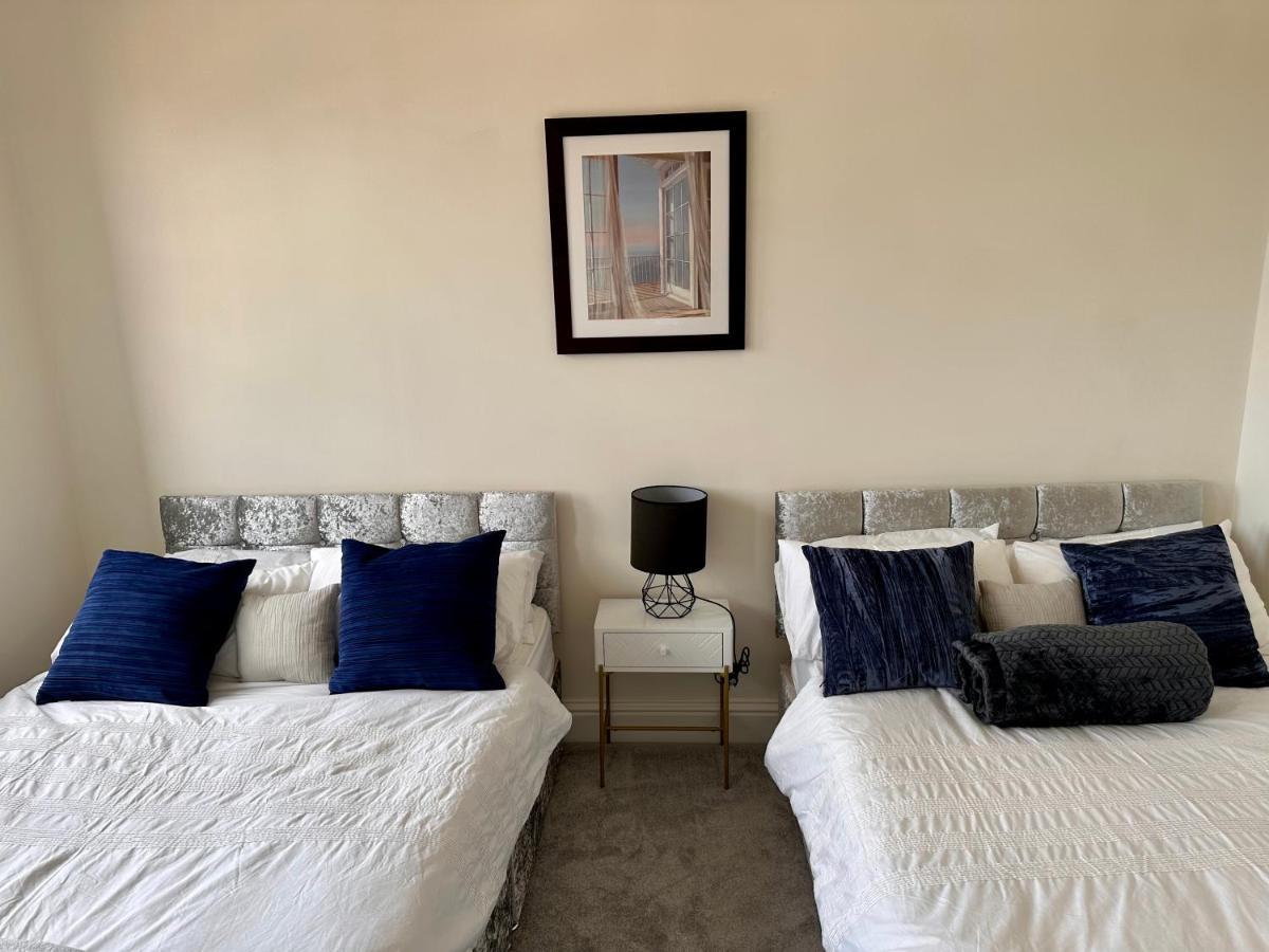 Luxury 3 Bedroom Modern Penthouse- Birmingham