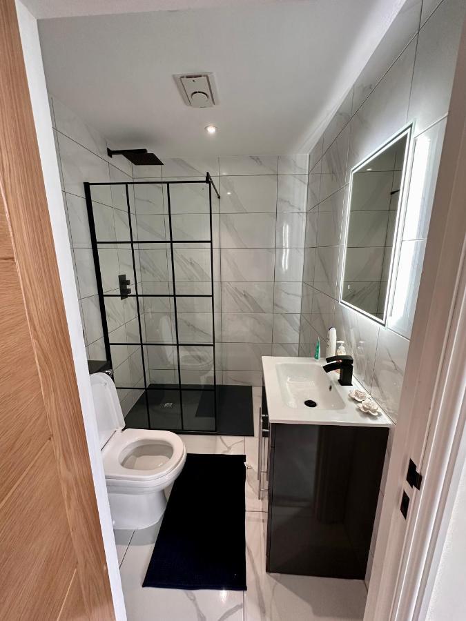 Luxury 3 Bedroom Modern Penthouse- Apartment Birmingham