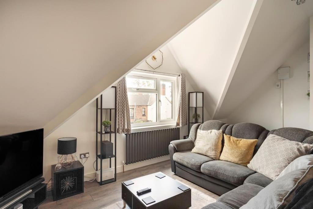 Cosy Brand New Spacious 1 Bed Luxury