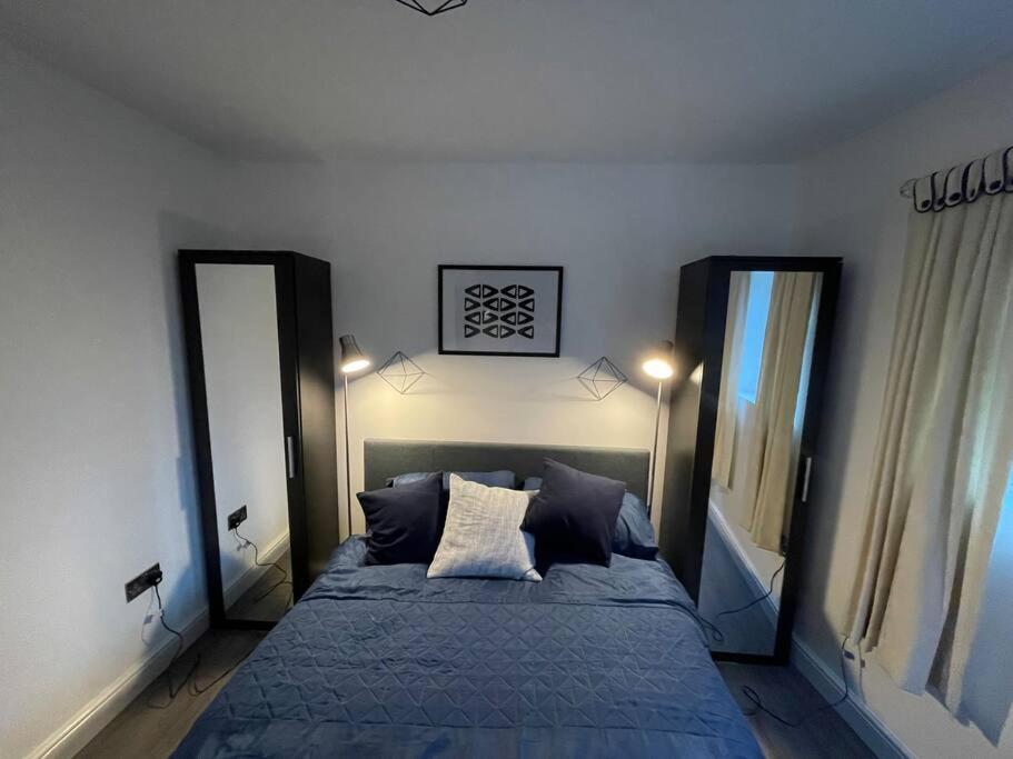 Cosy Brand New Spacious 1 Bed Luxury Apartment *