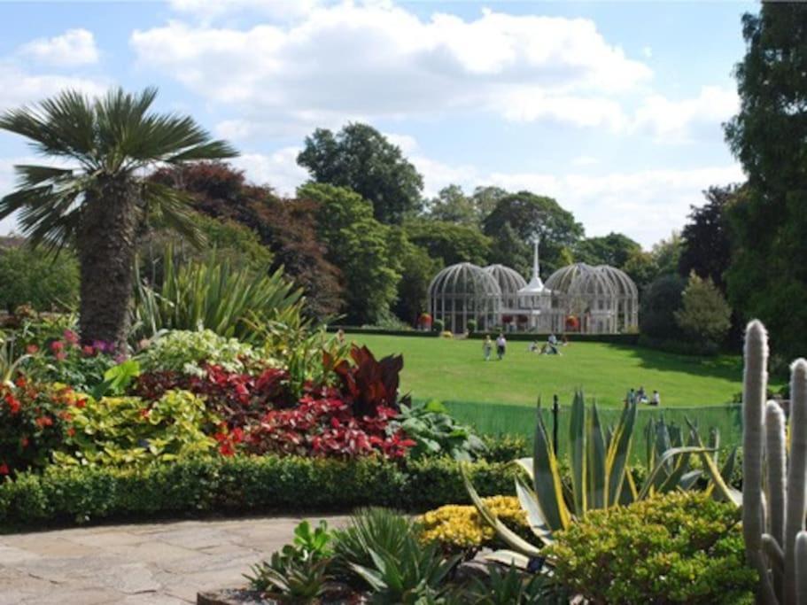 Tranquil Central Birmingham: 2-bedroom Garden Retreat * Birmingham