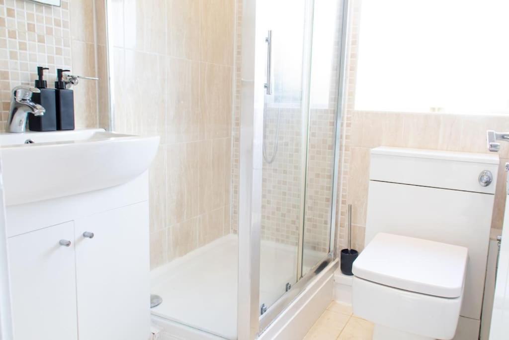 Tranquil Central Birmingham: 2-bedroom Garden Retreat *